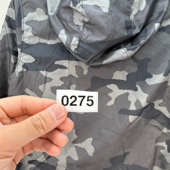 COLUMBIA Kids Small Reversible Hooded Black/Camo Jacket - Picture 8 of 8